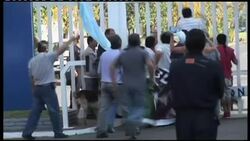 Workers celebrate government decision to expropriate Repsol''s shares of company News Clip