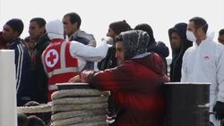 Hundreds of migrants brought ashore in Sicily News Clip