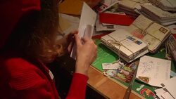 Santa Claus all set for his globe-trotting gift-giving trip Instructional Video