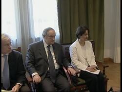 WRAP Moussa and Egpytian FM call for French hostage release Instructional Video