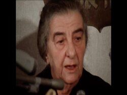 SYND 14-12-71 ISRAELI PREMIER GOLDA MEIR RETURNS FROM THE UNITED STATES News Clip