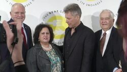 Bon Jovi helps open hunger center at New Jersey shore News Clip