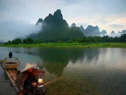 Fishermen on Li River,yangshuo,guilin Stock Footage