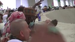 Hundreds of thousands of pilgrims head to Mecca for the Tawaf Al Wadaa as Hajj reaches an end News Clip