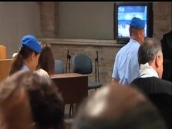 The investigators who collected the genetic evidence used to convict American student Amanda Knox of murder in Italy made a series of glaring errors, including using a dirty glove and not wearing caps, two independent forensic experts said Monday. News Clip