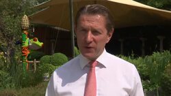 Belgian zoo builds excitement with LEGO animals News Clip