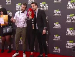 Jeremy Davis, Taylor York, Hayley Williams at 2013 MTV Movie Awards - Arrivals 4/14/2013 in Culver City, CA.(Footage by WireImage Video/Getty Images Entertainment Video) Stock Footage