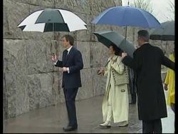 USA: WASHINGTON: BRITISH PRIME MINISTER BLAIR VISITS FDR MEMORIAL News Clip