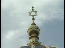 Jewish music sees resurgence in German capital News Clip