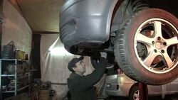 Romanian family prepare for life in UK as EU work restrics eased; HR firm play down mass exodus News Clip