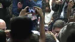 CLEAN : Young Vietnamese quiz Obama on rap weed and good looks 2 News Clip