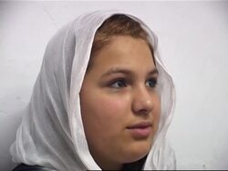 Scottish-pakistan girl to live with father News Clip