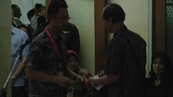 Several bodies have been recovered, and at least one identified and returned to her family, in the crash of AirAsia Flight 8501. (Jan. 1) Instructional Video