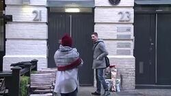 CLEAN : Londoners pay tribute to music legend David Bowie News Clip