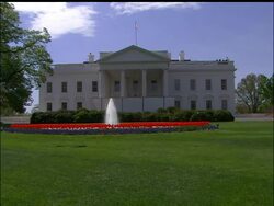 A nest beside briefing room gives a mother robin and her chicks a bird's-eye view of history. News Clip