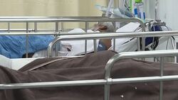 CLEAN : War doctors treat bullet wounds in Rio's violent favelas News Clip