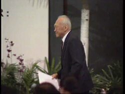 SINGAPORE: FORMER PRIME MINISTER LEE KUAN YEW AT ECONOMIC SUMMIT News Clip