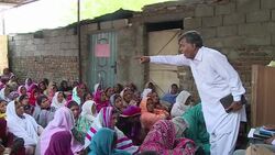 CLEAN : Pakistani capital cracks down on illegal slums News Clip