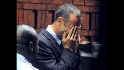 VOICED : Pistorius es autorizado a viajar News Clip