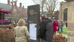 CLEAN : Thousands of Britons pay last respects to Richard III News Clip