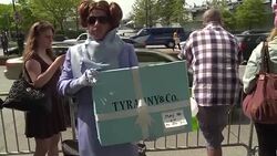 CLEAN : Hundreds march against Trump ahead of NY visit News Clip