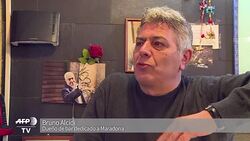 VOICED : Aficionados del Napoles listos para recibir al traidor Higuain News Clip