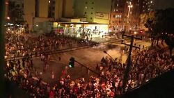 VOICED : Rio final con violencia News Clip