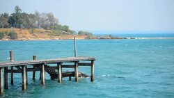 Seascape of Khao Laem Ya in sunrise, Rayong, Thailand Stock Footage