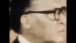 SYND 24 3 78 BEGIN PRESS CONFERENCE ON ARRIVAL FROM USA News Clip