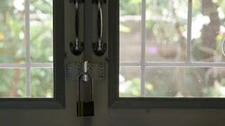 Open a padlock Stock Footage