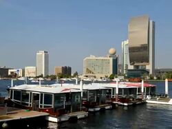 T/L of the Dubai creek, United Arab Emirates Stock Footage