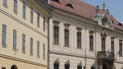 Colourful Streets, Buildings & Signs on Castle Hill District, Budapest, Hungary, Europe Stock Footage