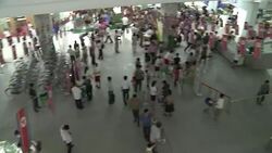 VOICED : De compras en Corea del Norte News Clip