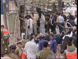 ISRAEL: NETANYA: SUICIDE BOMBER KILLS 19 PEOPLE News Clip