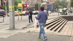 CLEAN : Colombians react to President Santos Nobel Peace Prize News Clip