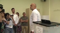 CLEAN : Albania: Socialist Prime Minister Edi Rama votes (2) News Clip