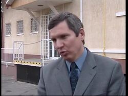 XMAS: Sales of Chrismas turkeys drop as Hungary prepares against bird flu outbreak in neighbouring countries with pioneering vaccine Instructional Video