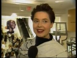 ENTERTAINMENT WEEKLY: ISABELLA ROSSELLINI Instructional Video