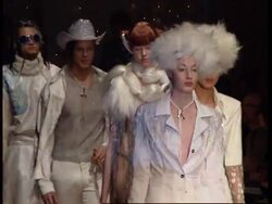 UK: LONDON FASHION WEEK ATTRACTING MORE FOREIGN DESIGNERS News Clip