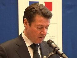 CLEAN: French Industry Minister intervenes in Total labour dispute News Clip