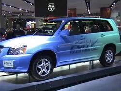 2008 Toyota FCHV cutaway car montage Stock Footage