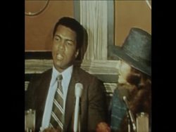 SYND 9-5-74 MUHAMMED ALI AND GLORIA SWANSON HOLD PRESS CONFERENCE News Clip