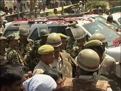 Rahul Gandhi files nomination papers for upcoming elections News Clip