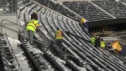 As the NFL prepares to for its first outdoor Super Bowl in the Northeast, the brutal cold and snow threatens to make it an uncomfortable experience for the estimated 78,000 fans. (Jan. 24) News Clip