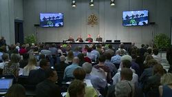 VOICED : Francisco abrira sinodo sobre la familia News Clip