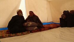 CLEAN : Tens of thousands flee new Syria offensives near Aleppo News Clip