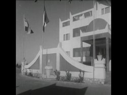 SYND 27-12-69 LEADERS RALLY AND CONFERENCE News Clip