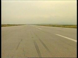 KOSOVO: PRISTINA: RUSSIAN SOLDIERS SECURE AIRPORT (V) News Clip