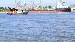 HD Panning: Cargo large ship in pier. Stock Footage