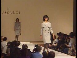 Italy -Les Copains,Trussardi,Charaboni,Fendi Shows News Clip